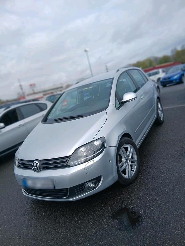 Gebraucht VW Golf VII 140 PS (102 kW) 2012 Weiß Limousine