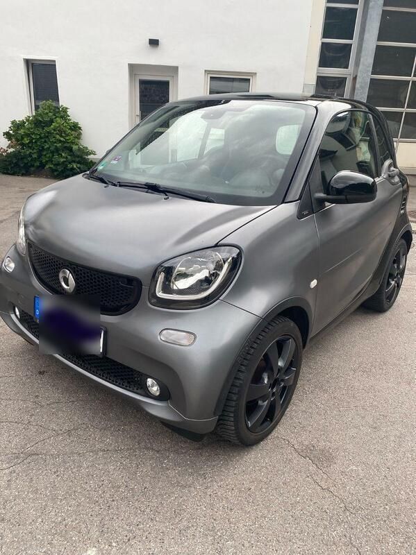 Grau Gebraucht 2016 Smart ForTwo Coupé Prime Kleinwagen | 9.200 € (Fairer Preis) - Bild 1/4