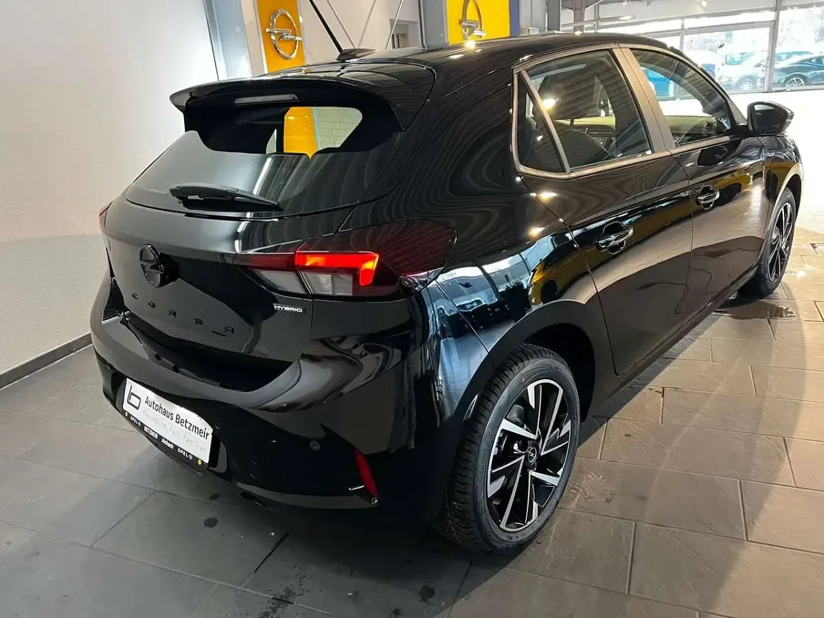 Neu Opel Corsa Edition 110 PS (80 kW) 2026 Karbon schwarz Limousine