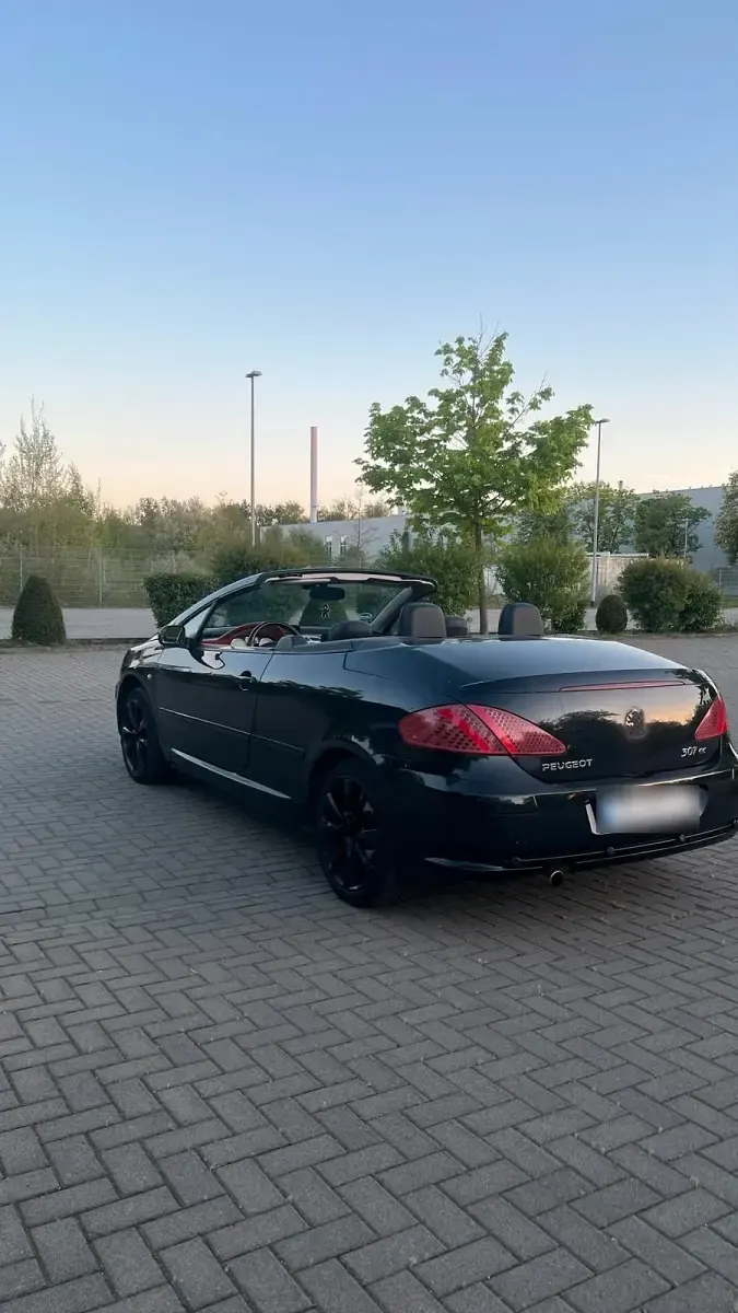 Gebraucht Peugeot 307 CC 140 PS (102 kW) 2005 Schwarz Cabrio