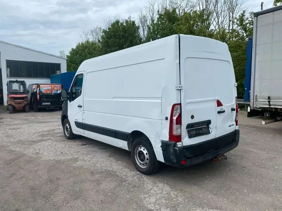 Usata Renault Master 125 CV (91 kW) 2011 Bianco Berlina