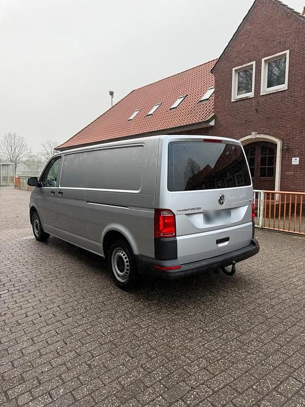 Usata VW Transporter 150 CV (110 kW) 2017 Argento Furgone