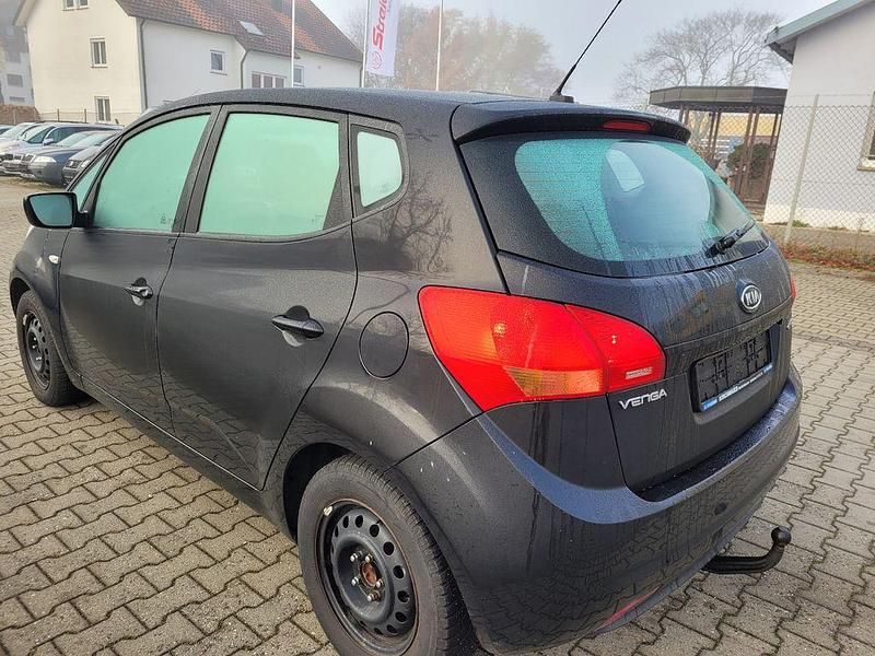 Gebraucht Kia Venga Edition 7 90 PS (66 kW) 2010 Schwarz Kleinwagen