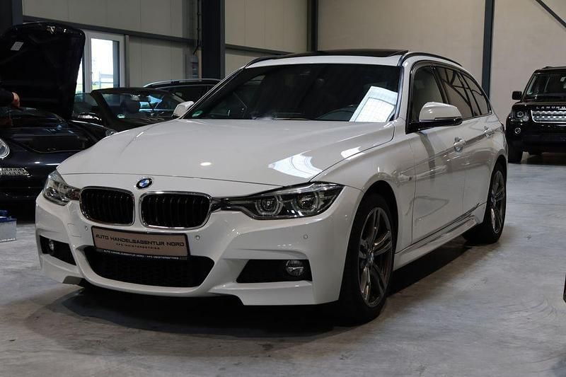 Weiß Gebraucht 2018 BMW 320 M Sport Limousine | 22.900 € (Fairer Preis) - Bild 1/4