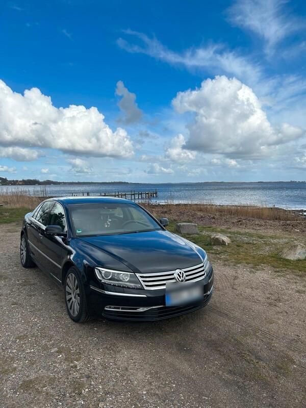 Schwarz Gebraucht 2013 VW Phaeton Limousine | 9.999 € - Bild 1/4