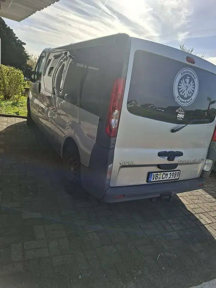 Używany Opel Vivaro 145 KM (106 kW) 2009 Szary Minivan