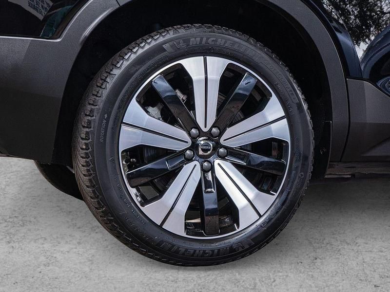 Gebraucht Volvo XC40 Core 300 kW (408 PS) 2022 Onyx schwarz SUV