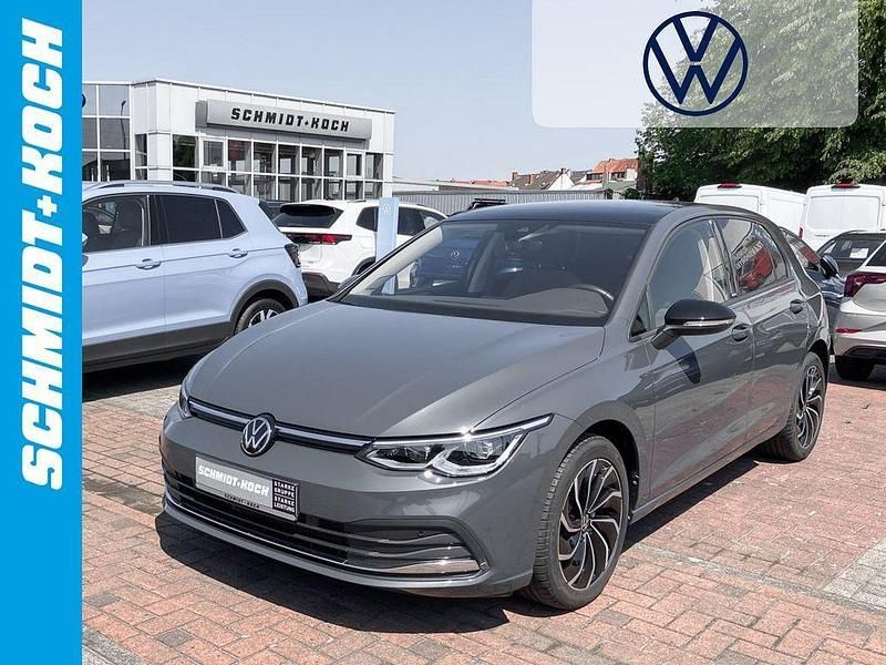 Grau Gebraucht 2024 VW Golf VIII S Limousine | 22.950 € (Fairer Preis) - Bild 1/4