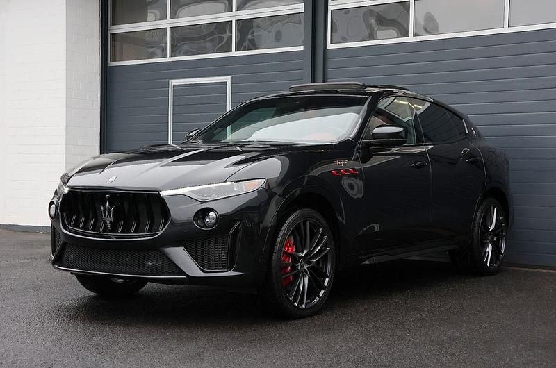 Gebraucht Maserati Levante 581 PS (427 kW) 2023 Schwarz SUV
