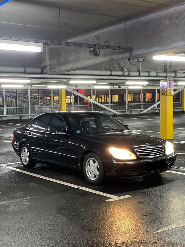 Schwarz Gebraucht 1999 Mercedes S500L Limousine | 4.500 € - Bild 1/4