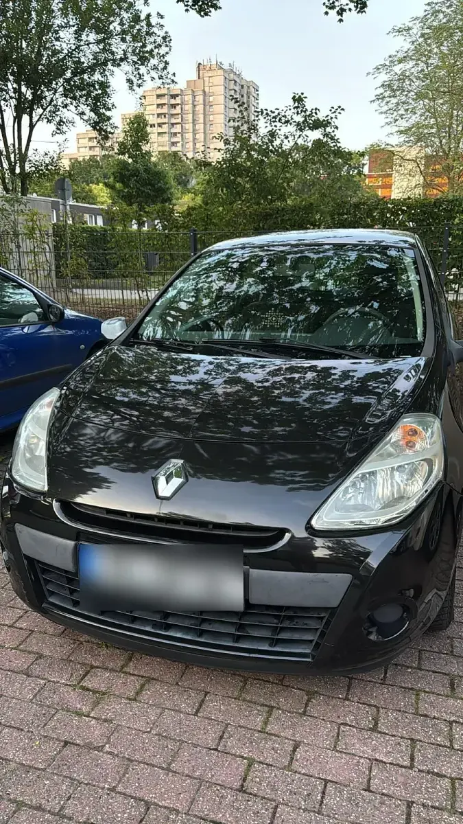 Gebraucht Renault Clio 80 PS (58 kW) 2012 Schwarz Kleinwagen