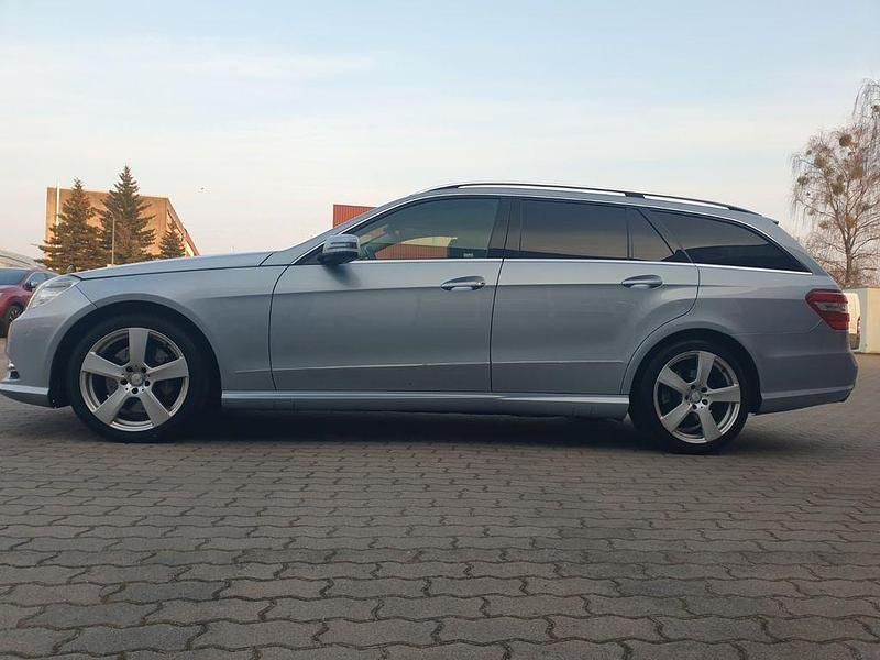 Gebraucht Mercedes E350 265 PS (194 kW) 2012 Silber Limousine