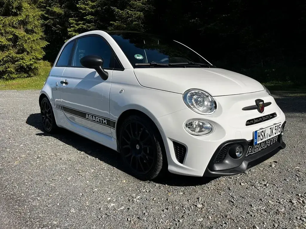 Gebraucht Abarth 595 Competizione 205 PS (150 kW) 2018 Weiß Kleinwagen