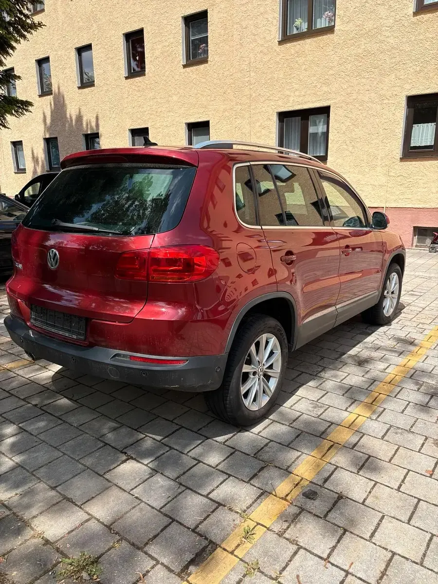 Gebraucht VW Tiguan Sport 170 PS (125 kW) 2012 Rot SUV