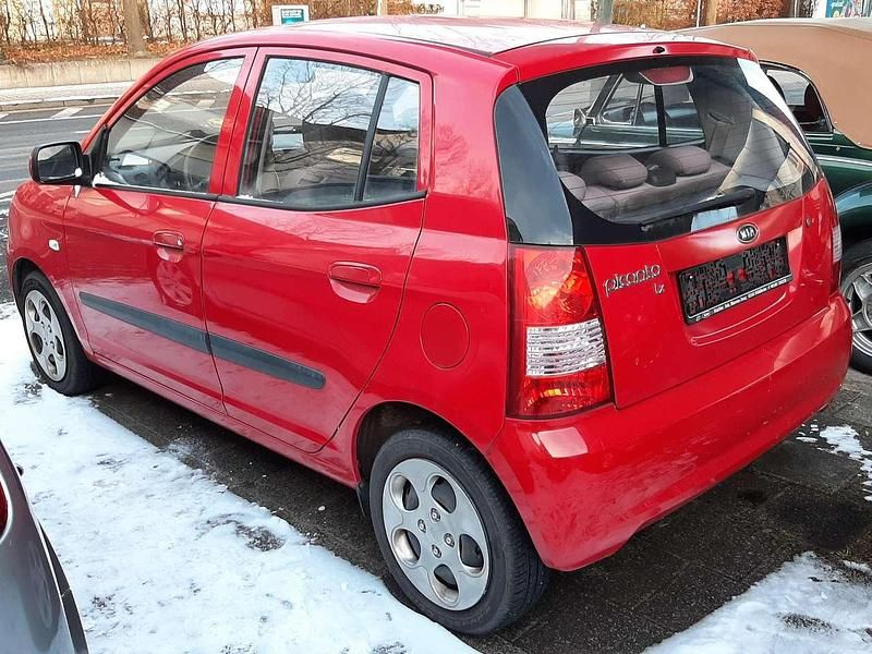 Gebraucht Kia Picanto LX 65 PS (47 kW) 2007 Scarlet red Kleinwagen