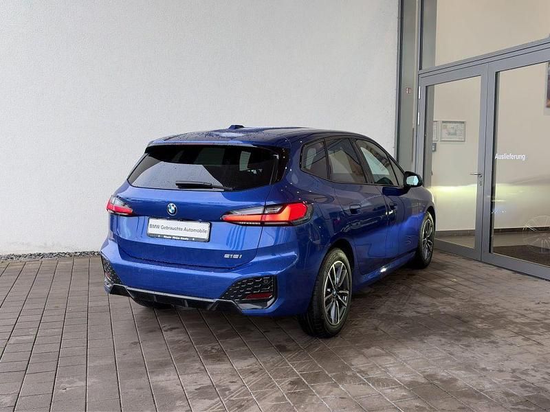 Gebraucht BMW 218 Active Tourer M Sport 136 PS (100 kW) 2023 Portimao blau metallic Van / Kleinbus