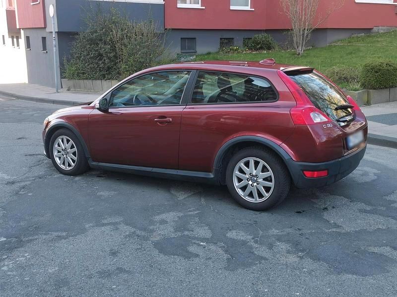 Gebraucht Volvo C30 110 PS (80 kW) 2007 Rot Kleinwagen