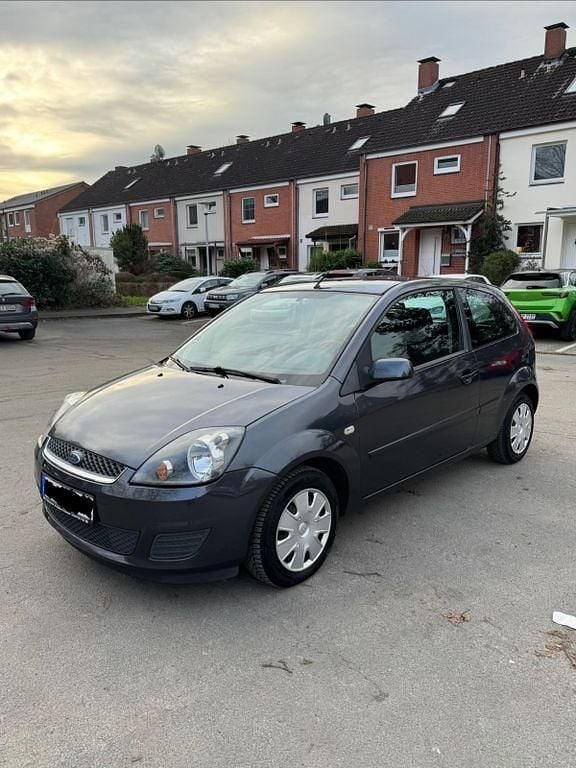 Gebraucht Ford Fiesta 60 PS (44 kW) 2008 Grau Kleinwagen