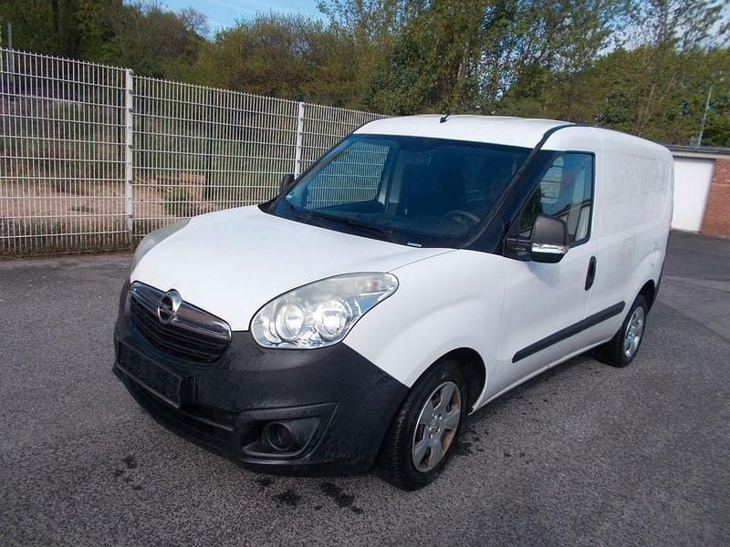 Usata Opel Combo 90 CV (66 kW) 2016 Bianco Monovolume