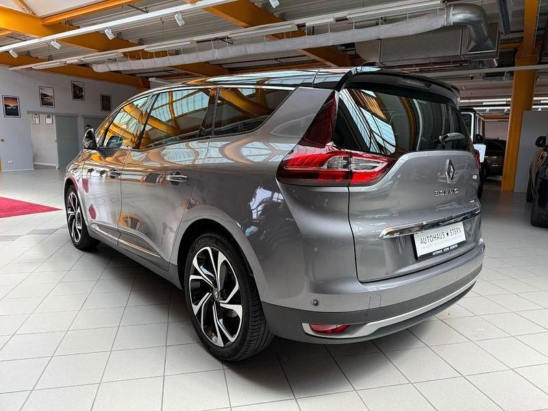 Gebraucht Renault Scénic Bose Edition 158 PS (116 kW) 2023 Grau Van / Kleinbus