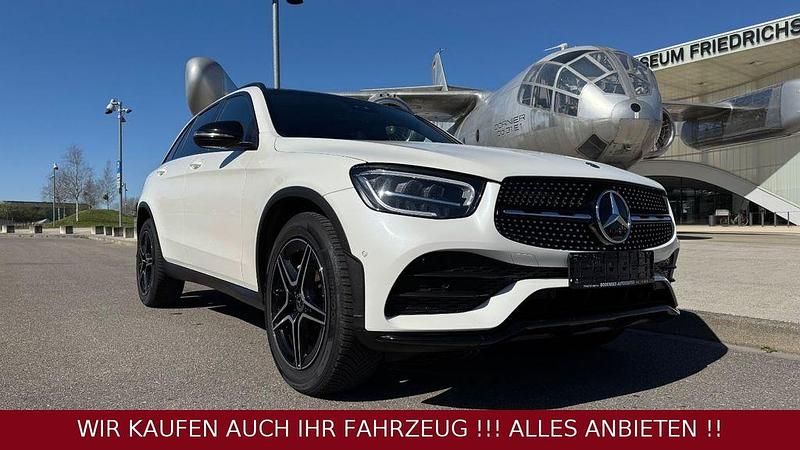 Weiß Gebraucht 2020 Mercedes GLC300 AMG line SUV | 33.500 € (Fairer Preis) - Bild 1/4