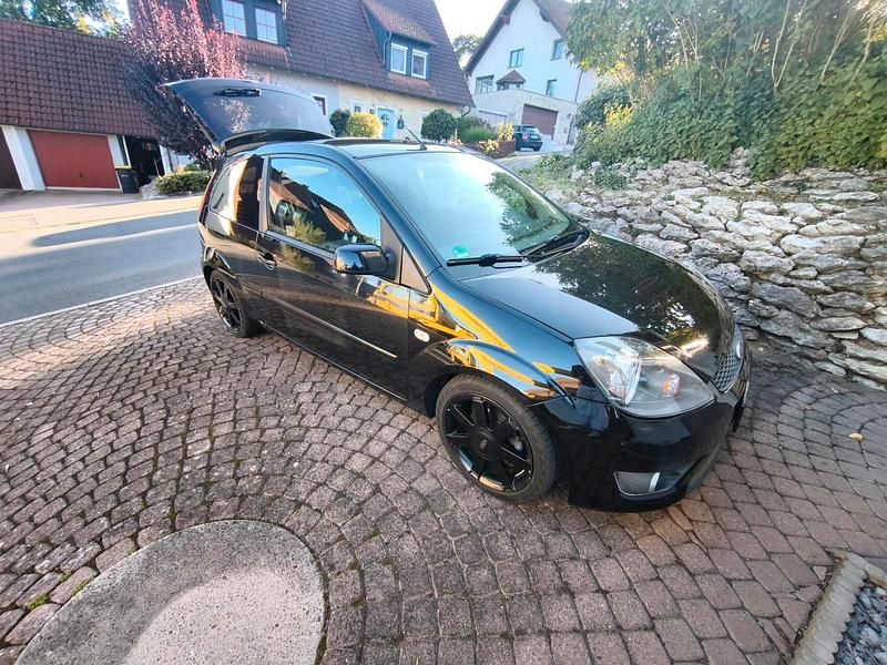 Gebraucht Ford Fiesta 69 PS (50 kW) 2008 Kleinwagen