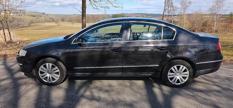 Gebraucht VW Passat 140 PS (102 kW) 2005 Braun Limousine