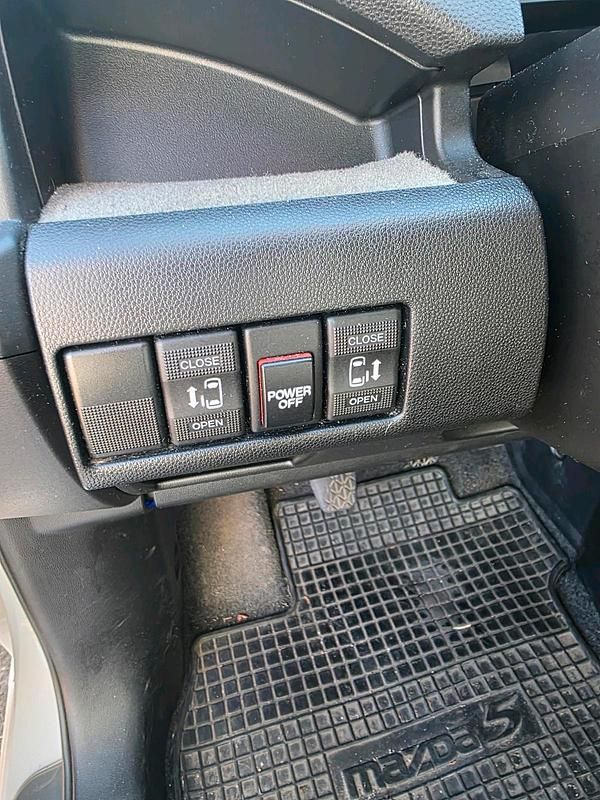 Second-hand Mazda 5 116 CP (85 kW) 2012 Alb Monovolum