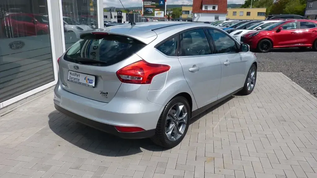 Gebraucht Ford Focus Trend 125 PS (91 kW) 2016 Limousine