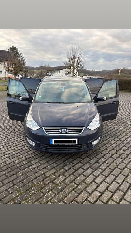 Blau Gebraucht 2012 Ford Galaxy Van / Kleinbus | 5.400 € (Guter Preis) - Bild 1/4