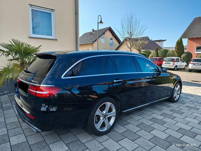Gebraucht Mercedes E350 258 PS (189 kW) 2017 Schwarz Kombi