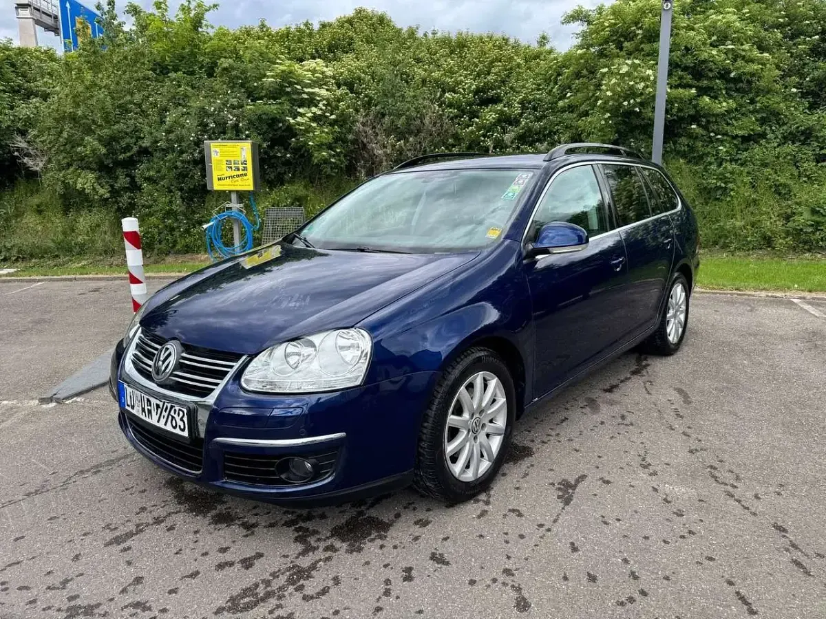 Gebraucht VW Golf VI Comfortline 122 PS (89 kW) 2009 Shadow blue metallic Kleinwagen