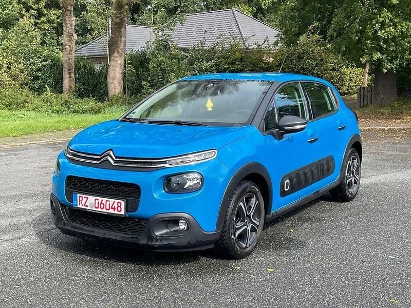 Blau Gebraucht 2018 Citroën C3 PureTech Kleinwagen | 5.900 € (Superpreis) - Bild 1/4