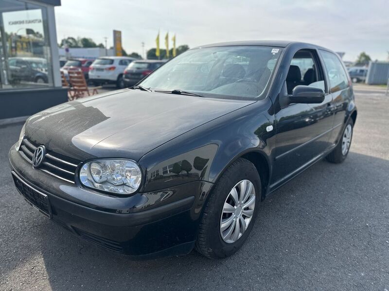Schwarz Gebraucht 2000 VW Golf IV Basis Limousine | 2.400 € (Fairer Preis) - Bild 1/4