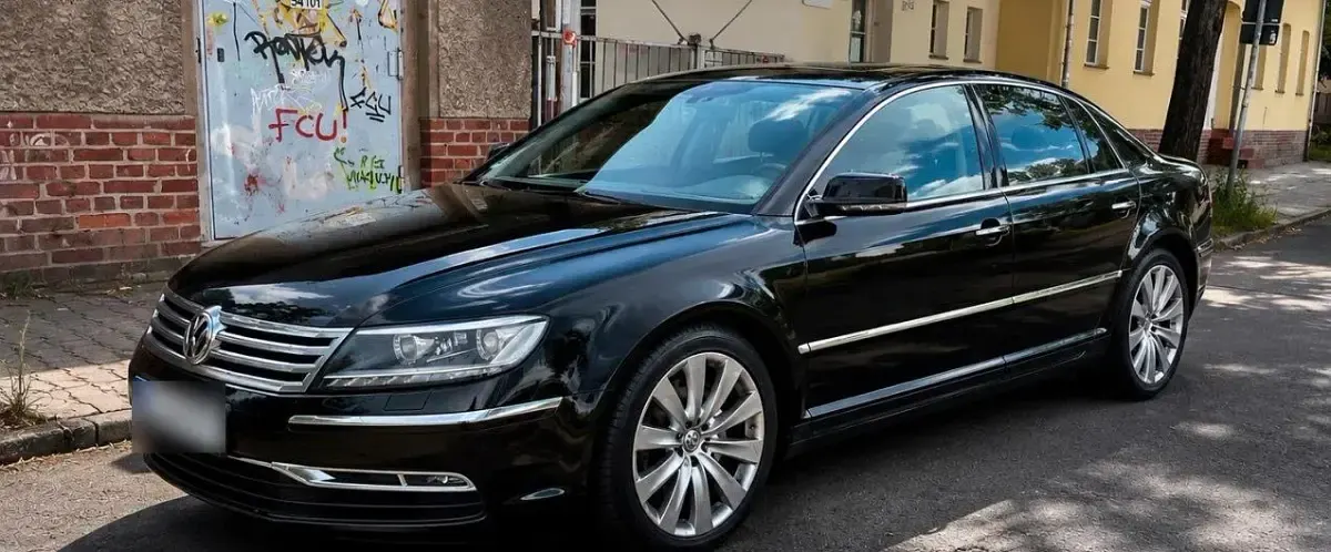 Gebraucht VW Phaeton 245 PS (180 kW) 2011 Schwarz Limousine