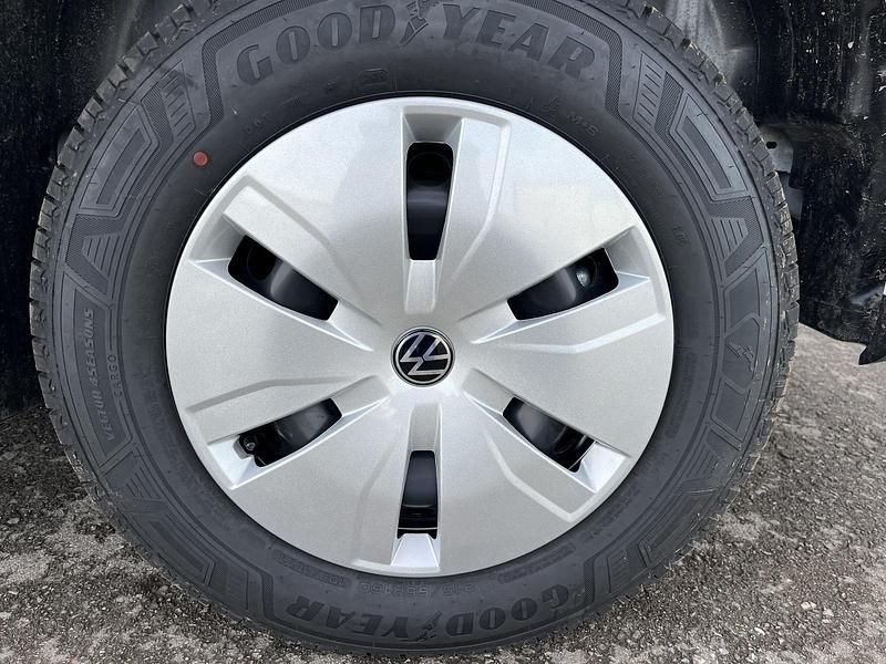 Neu VW T6.1 100 kW (136 PS) 2026 Clear white Van