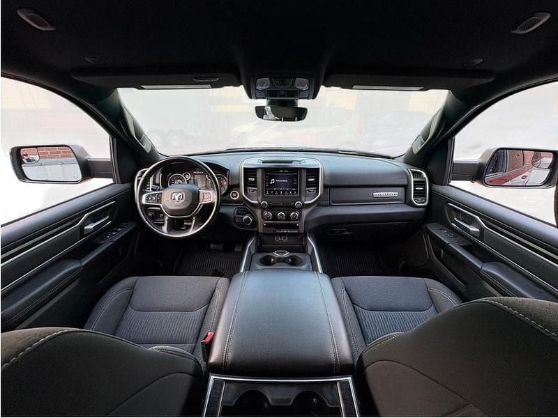 Second-hand Dodge Ram 401 CP (294 kW) 2021 Roșu Pickup