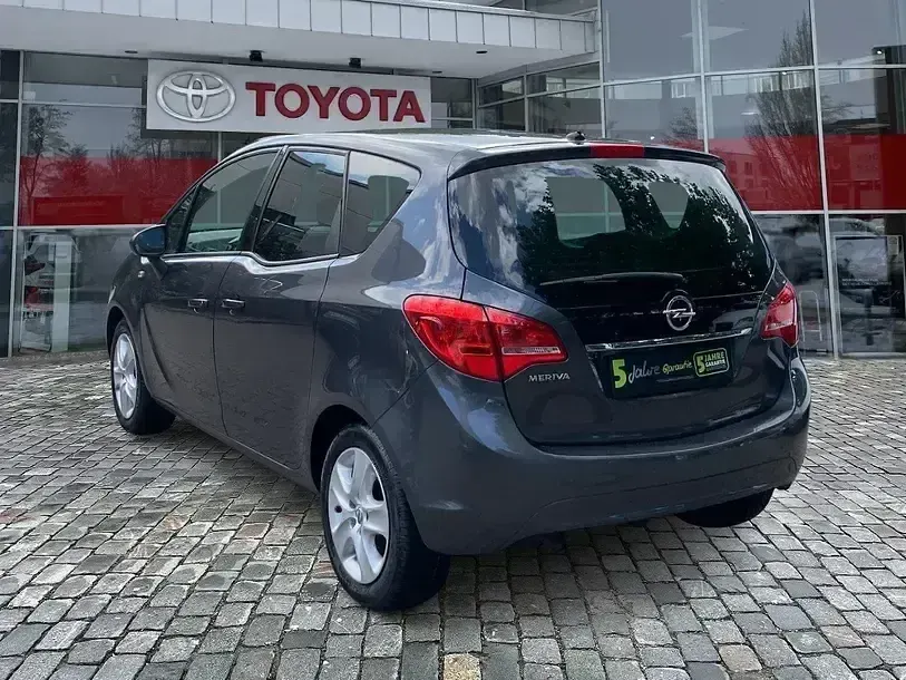 Gebraucht Opel Meriva Design Edition 101 PS (74 kW) 2011 Grau Van / Kleinbus
