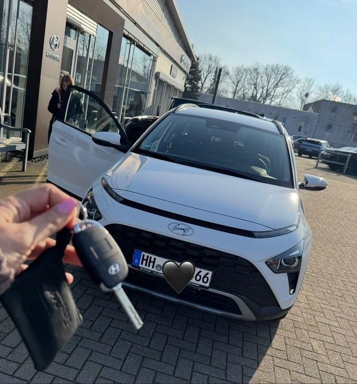 Gebraucht Hyundai Bayon Trend 101 PS (74 kW) 2024 Weiß SUV