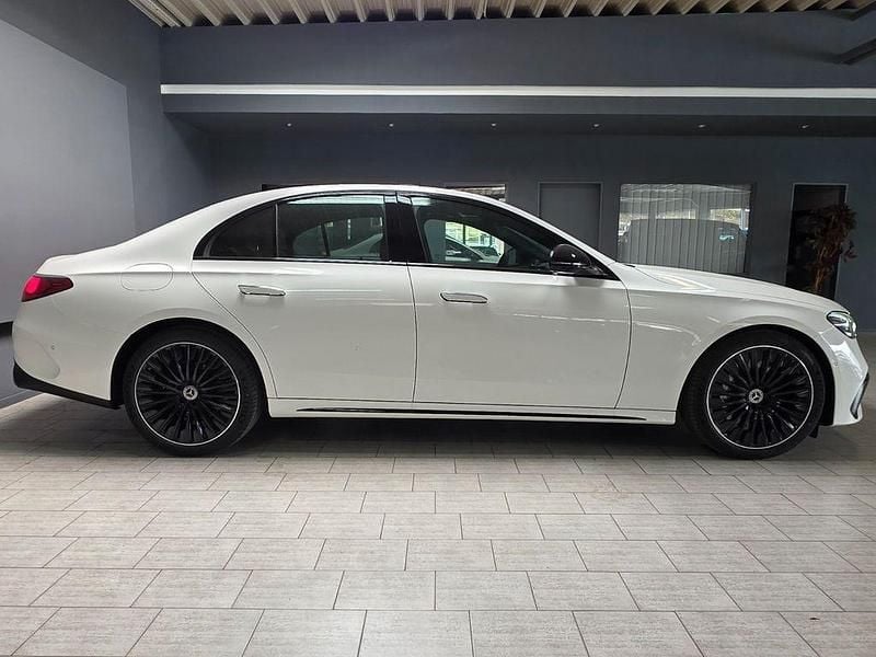 Neu Mercedes E200 AMG 227 PS (166 kW) 2026 Polarweiss Limousine