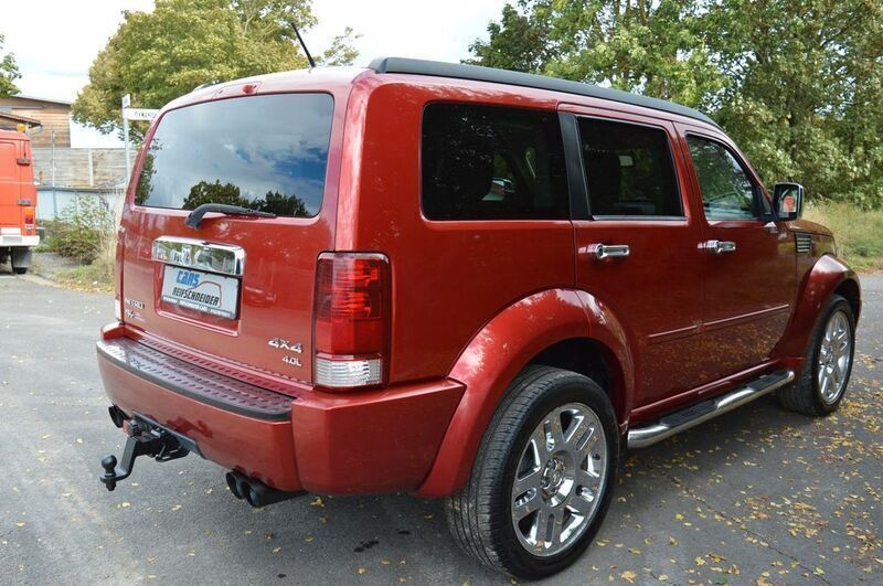 Gebraucht Dodge Nitro 264 PS (194 kW) 2007 Rot SUV