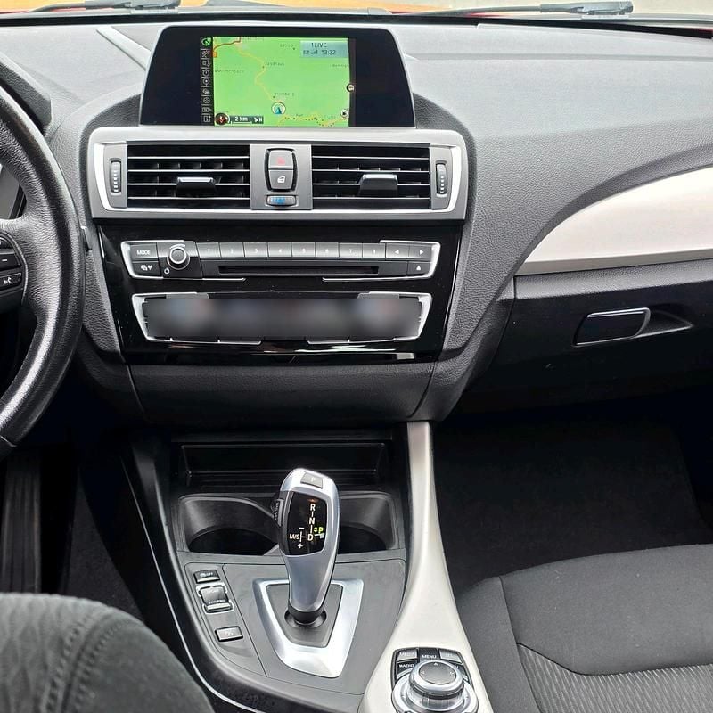 Rot Gebraucht 2016 BMW 118 Advantage Kleinwagen | 10.500 € (Superpreis) - Bild 1/4