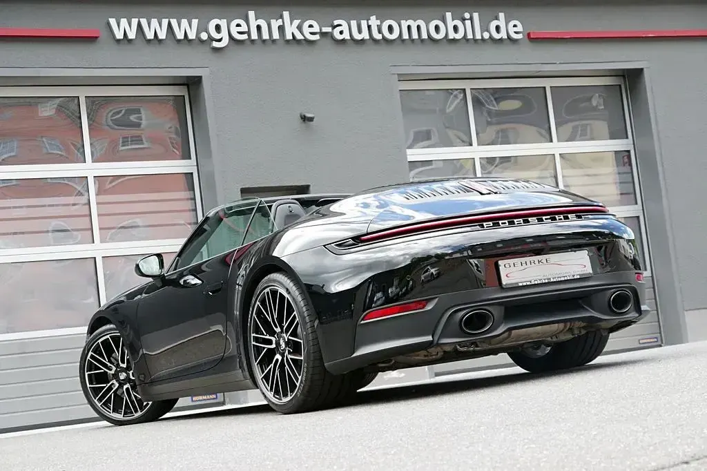 Gebraucht Porsche 992 Chrono 394 PS (289 kW) 2026 Schwarz Cabrio