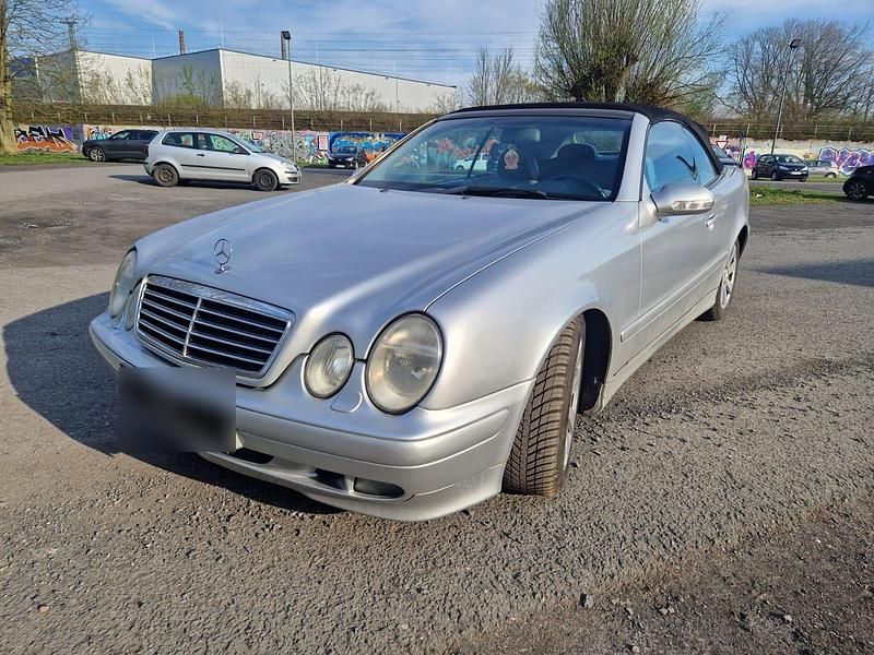 Gebraucht Mercedes CLK200 170 PS (125 kW) 2001 Silber Coupé