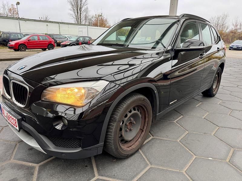 Schwarz Gebraucht 2013 BMW X1 SUV | 6.299 € (Superpreis) - Bild 1/4