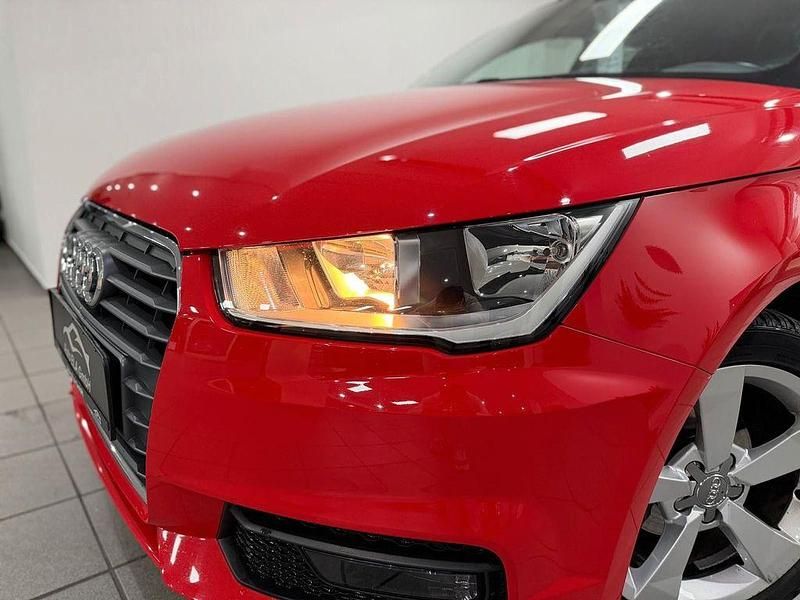 Gebraucht Audi A1 Sportback Sport 82 PS (60 kW) 2018 Rot Kleinwagen