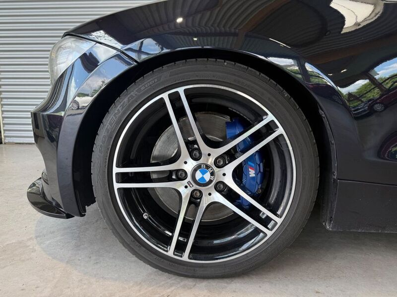 Gebraucht BMW 135 Performance 306 PS (225 kW) 2012 Schwarz Kleinwagen