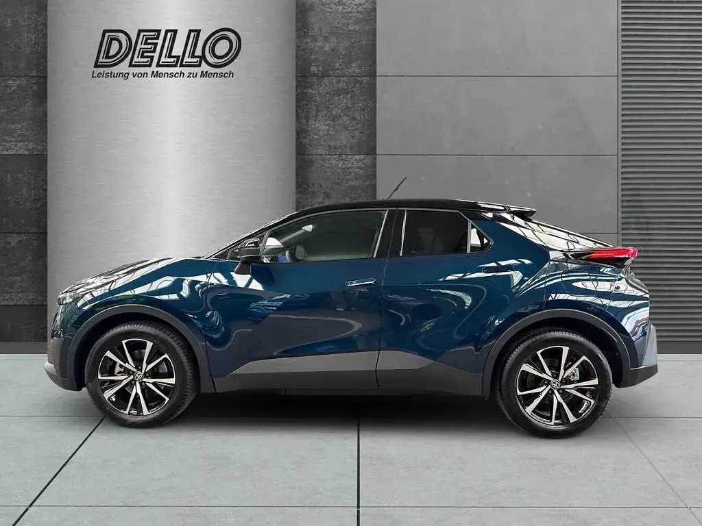 Neu Toyota C-HR 223 PS (164 kW) 2025 Blau SUV