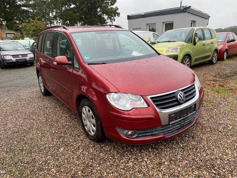 Rot Gebraucht 2008 VW Touran Trendline Van / Kleinbus | 1.550 € (Superpreis) - Bild 1/4