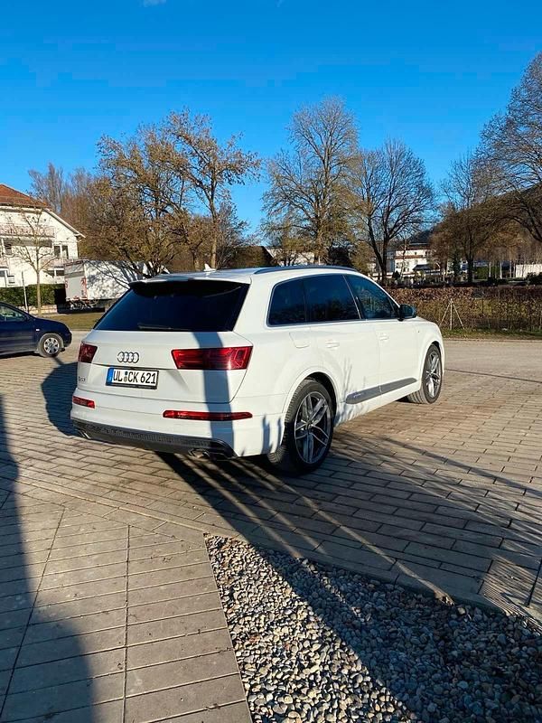 Gebraucht Audi SQ7 Comfort 435 PS (319 kW) 2018 Weiß SUV